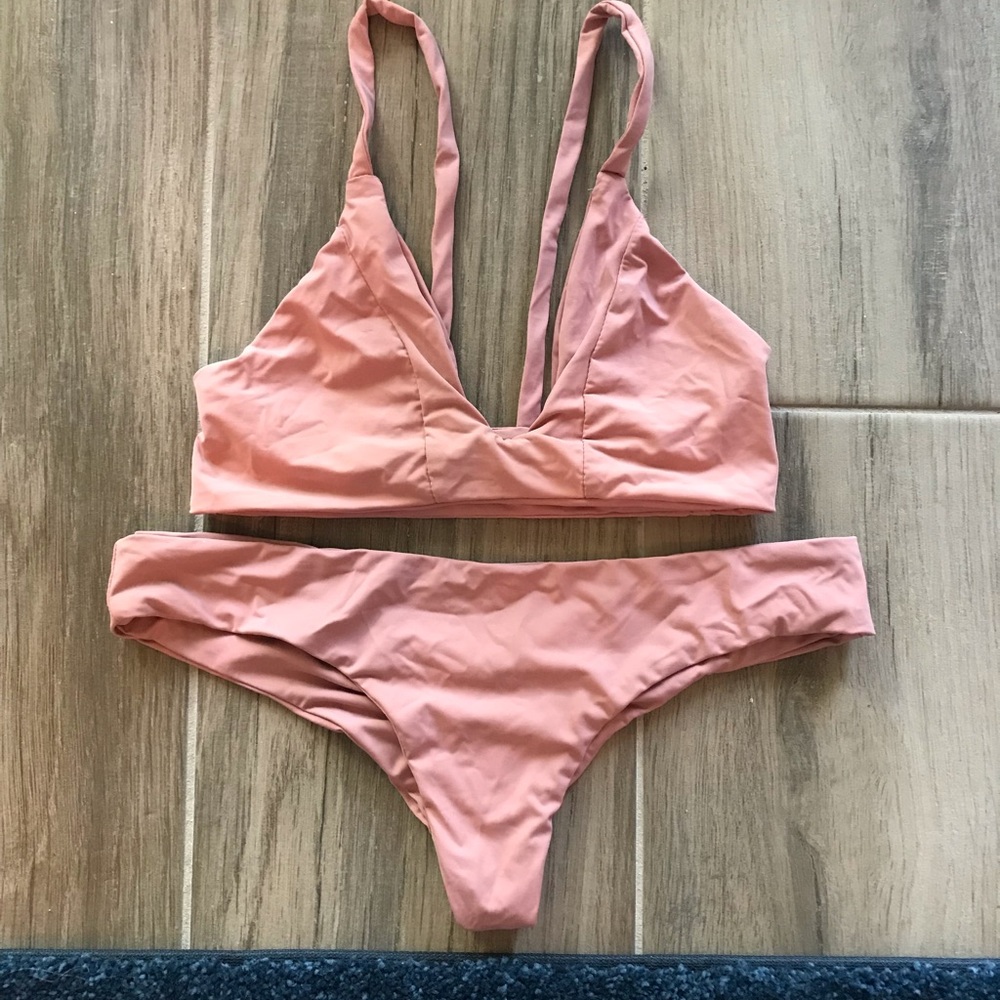 Frankie’s bikini